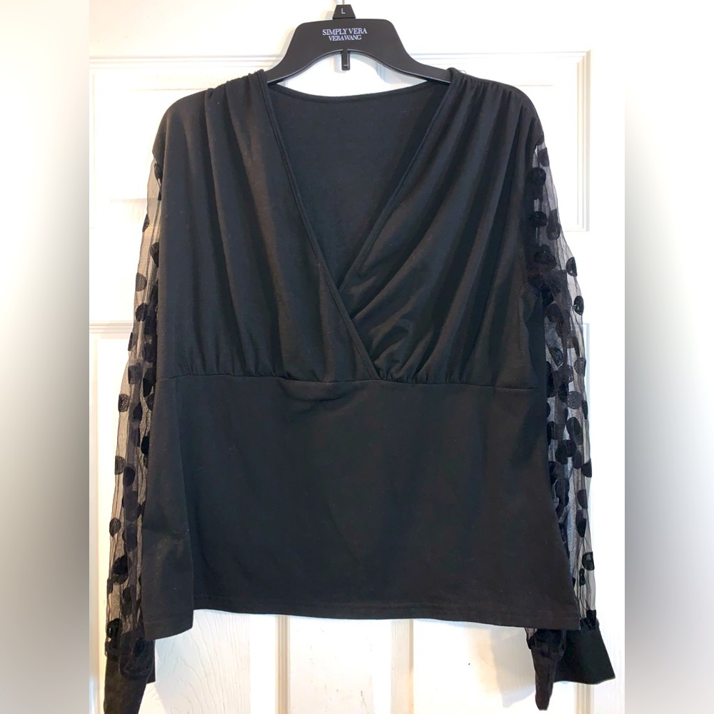Women’s Shein 1X Lace Sleeve Top